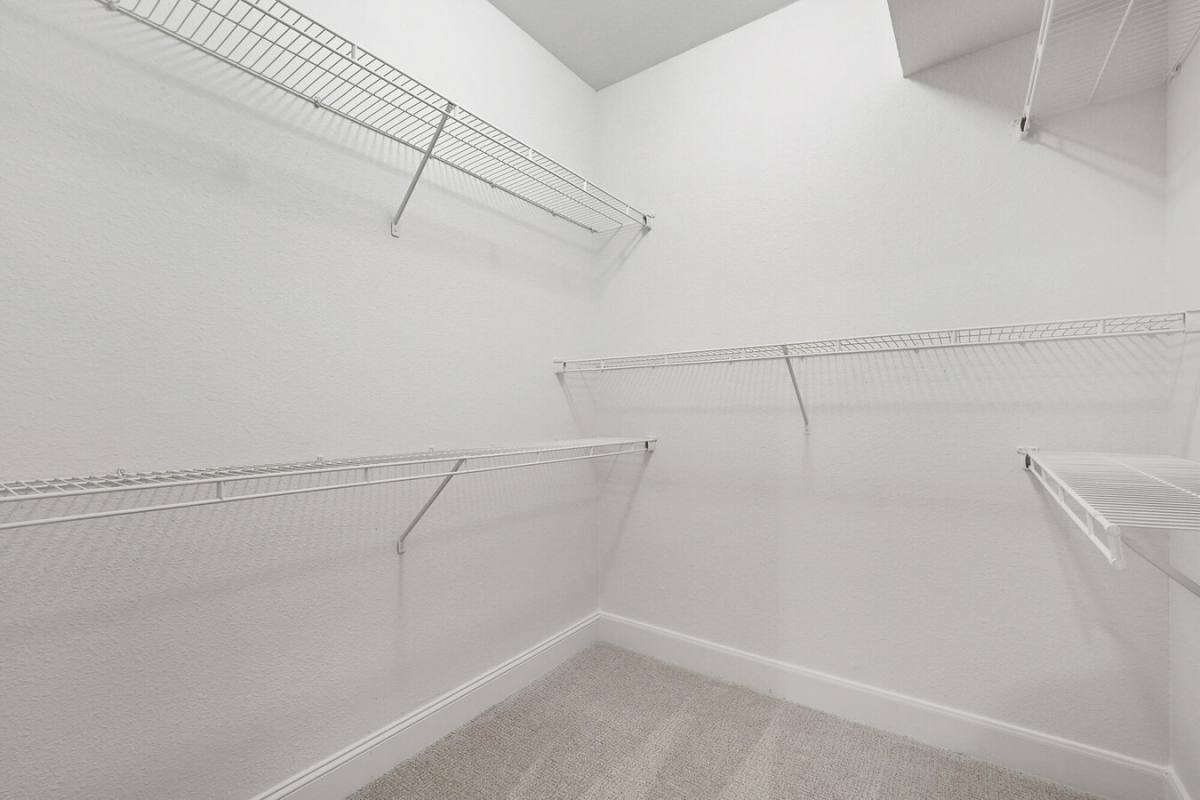 Apartment for rent at 2121 Allen Parkway #SS1, Houston, TX 77019
