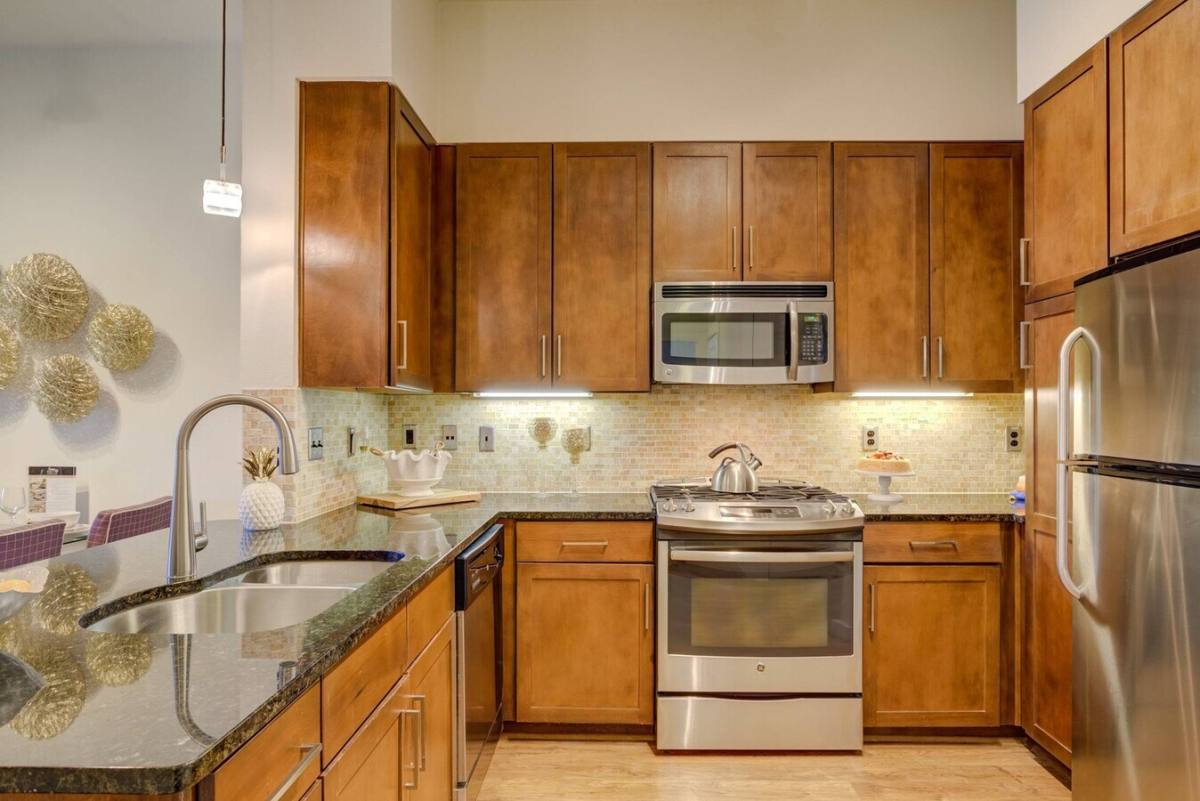 Apartment for rent at 11070 Katy Freeway Tgw1, Houston, TX 77043
