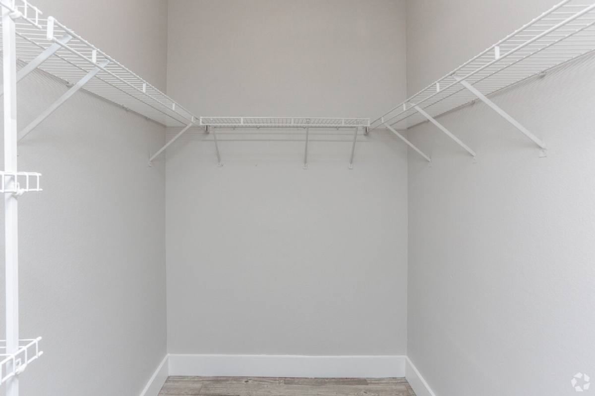 Apartment for rent at 19100 Glenwest Dr #TGB1, Friendswood, TX 77546