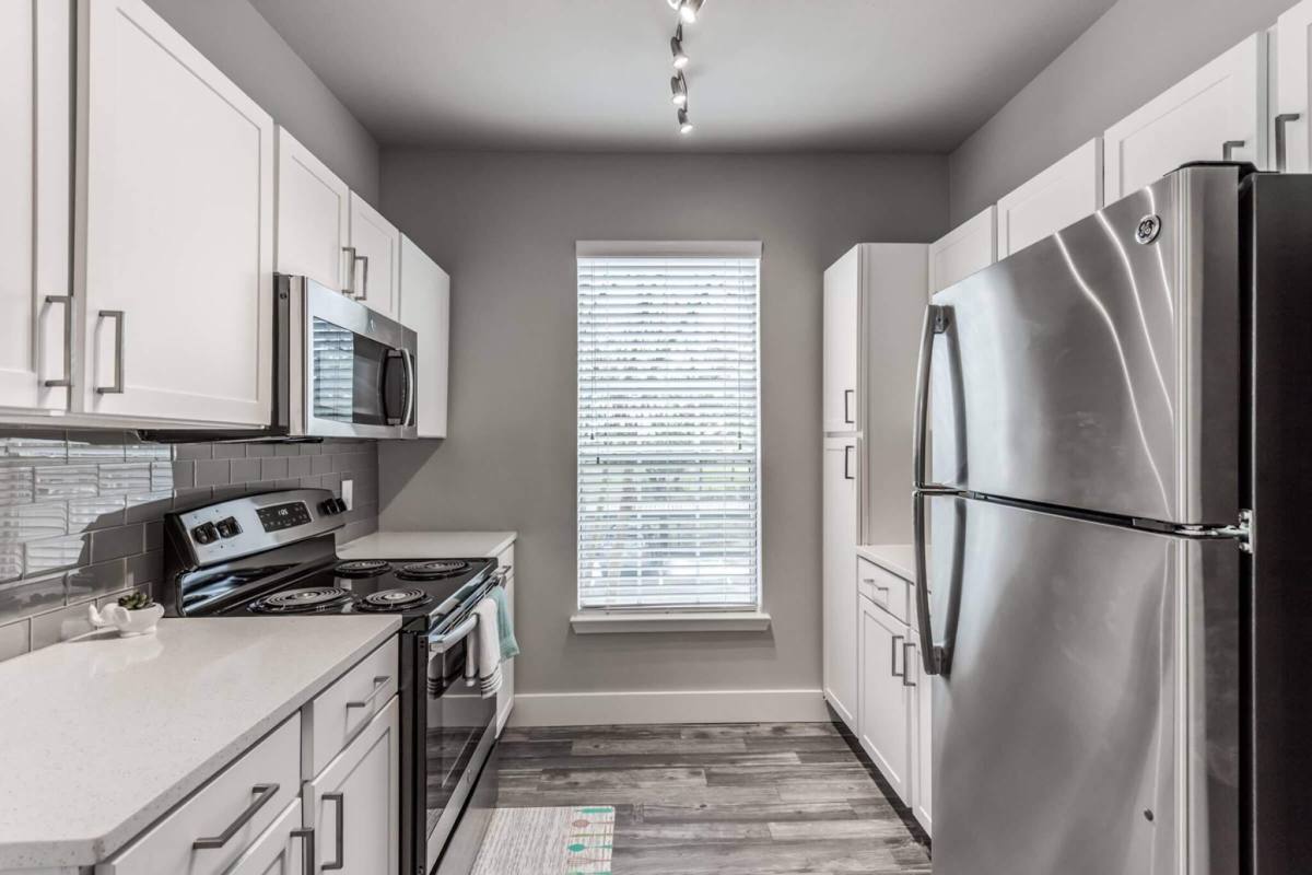 Apartment for rent at 19100 Glenwest Dr #TGB1, Friendswood, TX 77546