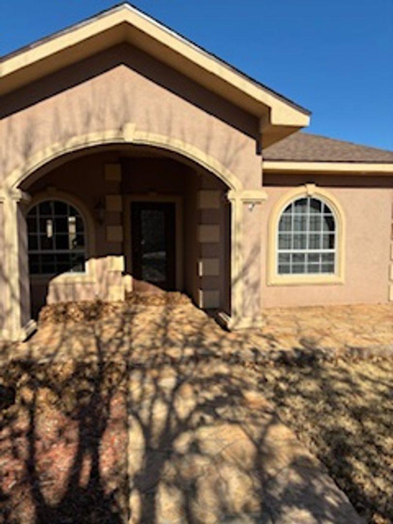 House for rent at 3804 Ben Hogan Dr, Clovis, NM 88101