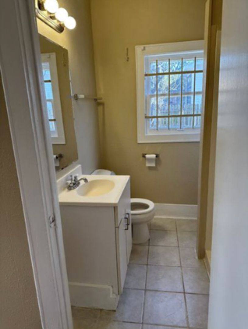 Apartment for rent at 4823 Jackson, Houston, TX 77004