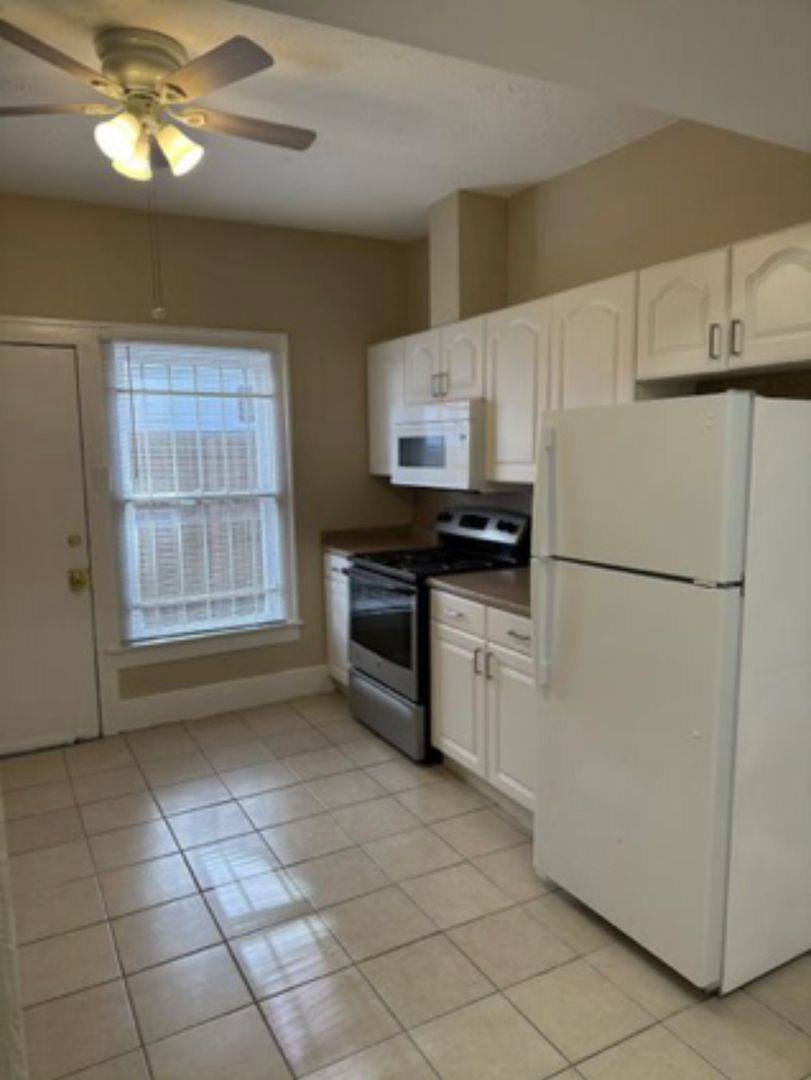 Apartment for rent at 4823 Jackson, Houston, TX 77004
