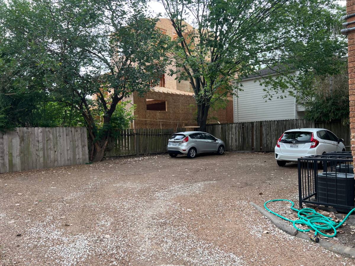 Apartment for rent at 4823 Jackson, Houston, TX 77004