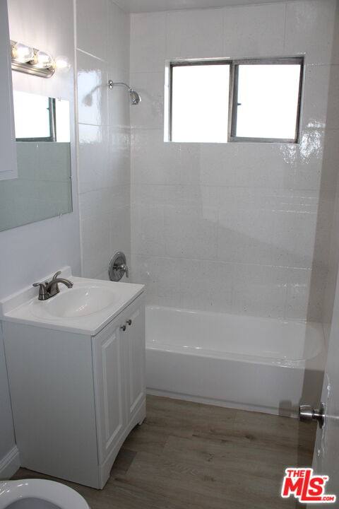 Apartment for rent at 1026 S Flower St #17, Inglewood, CA 90301