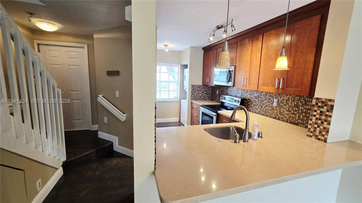 Townhouse for rent at 14273 SW 121st Place #3, Miami, FL 33186