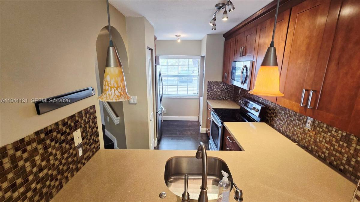 Townhouse for rent at 14273 SW 121st Place #3, Miami, FL 33186
