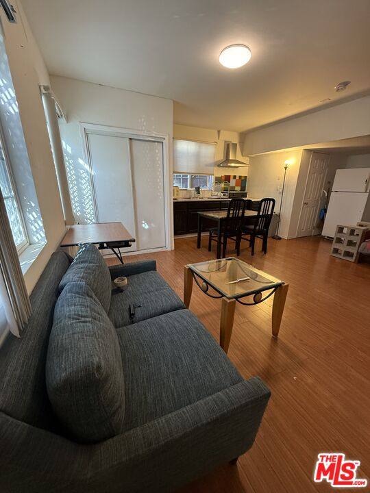 Apartment for rent at 805 E 21st St #805-1, Los Angeles, CA 90011