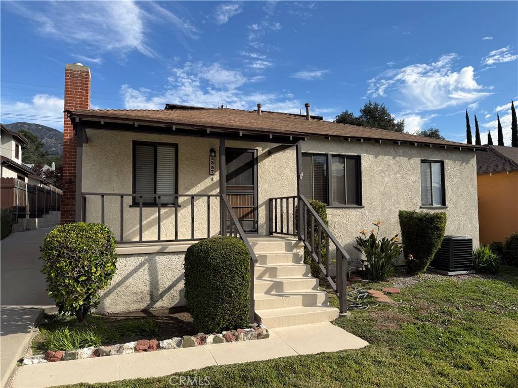 Apartment for rent at 3357 Honolulu Ave, La Crescenta, CA 91214