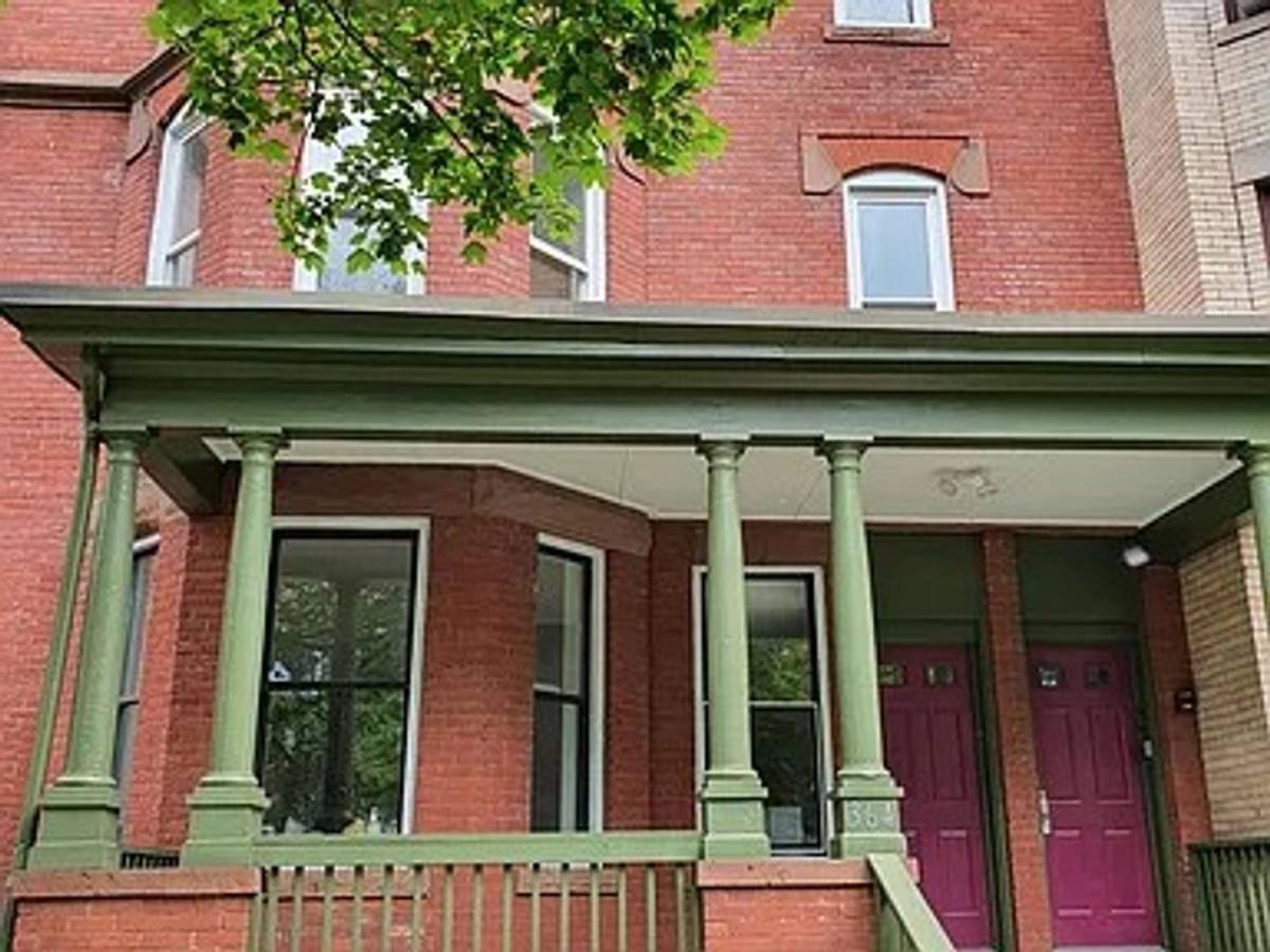 Apartment for rent at 364 - 368 Maple St, Holyoke, MA 01040