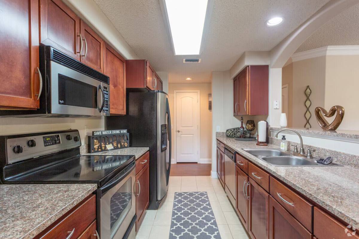 Apartment for rent at 2020 Eldridge Parkway #SNBS, Houston, TX 77077