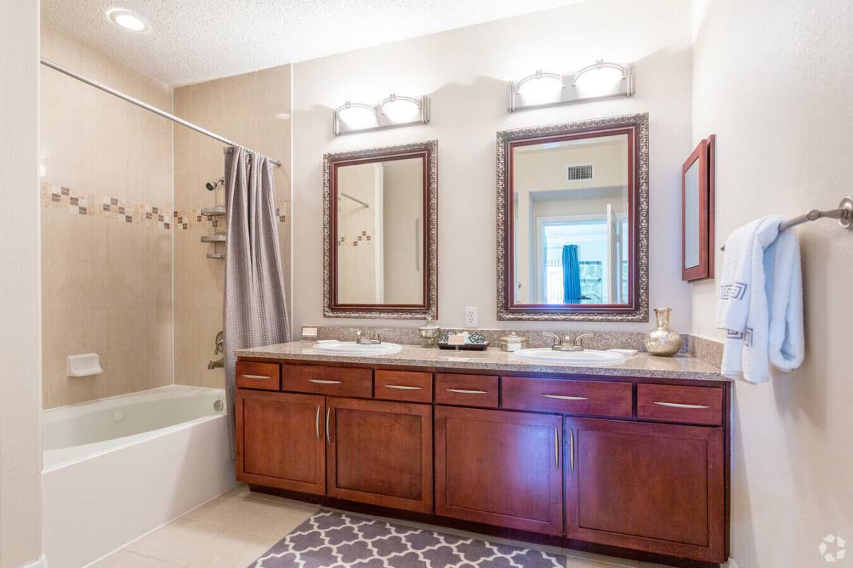 Apartment for rent at 2020 Eldridge Parkway #SNBS, Houston, TX 77077