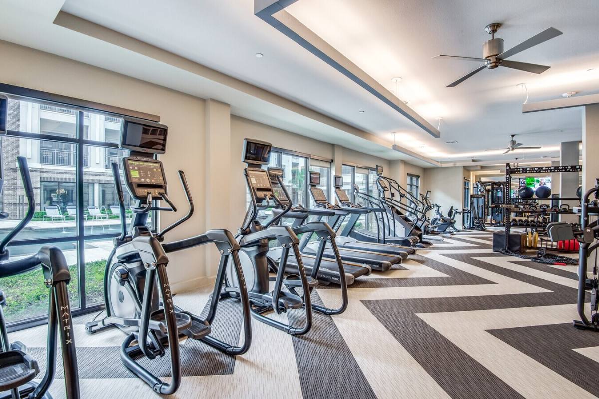 Apartment for rent at 4139 Bellaire Blvd #SCR2, Houston, TX 77025