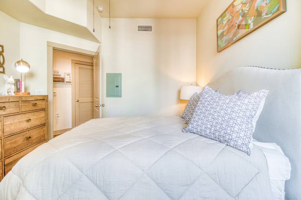 Apartment for rent at 707 Saulnier St #SAMN1, Houston, TX 77019