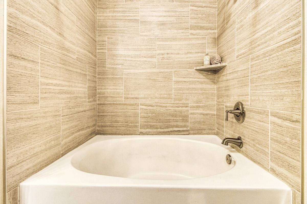 Apartment for rent at 707 Saulnier St #SAMN1, Houston, TX 77019