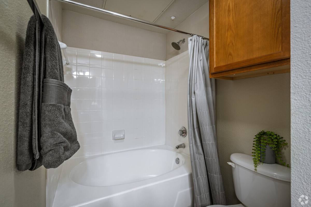 Apartment for rent at 21101 Kingsland Blvd #SCKR2, Katy, TX 77450