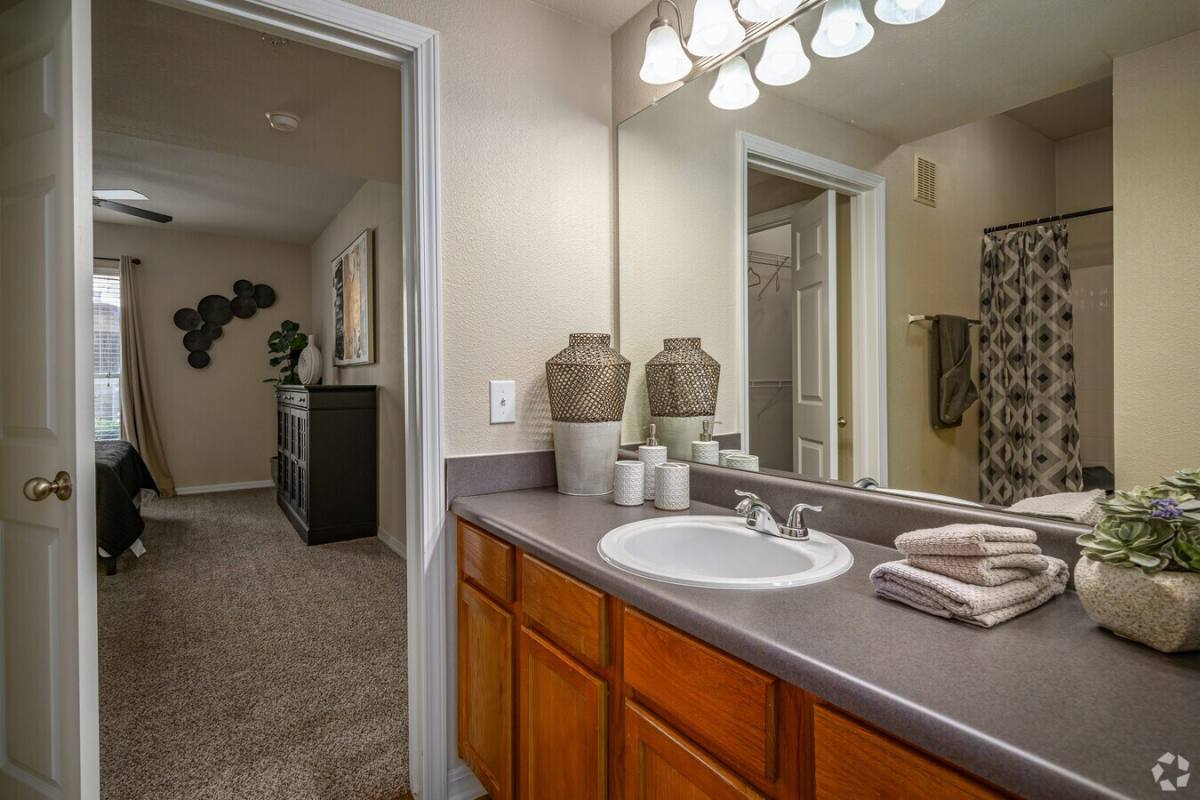 Apartment for rent at 21101 Kingsland Blvd #SCKR2, Katy, TX 77450