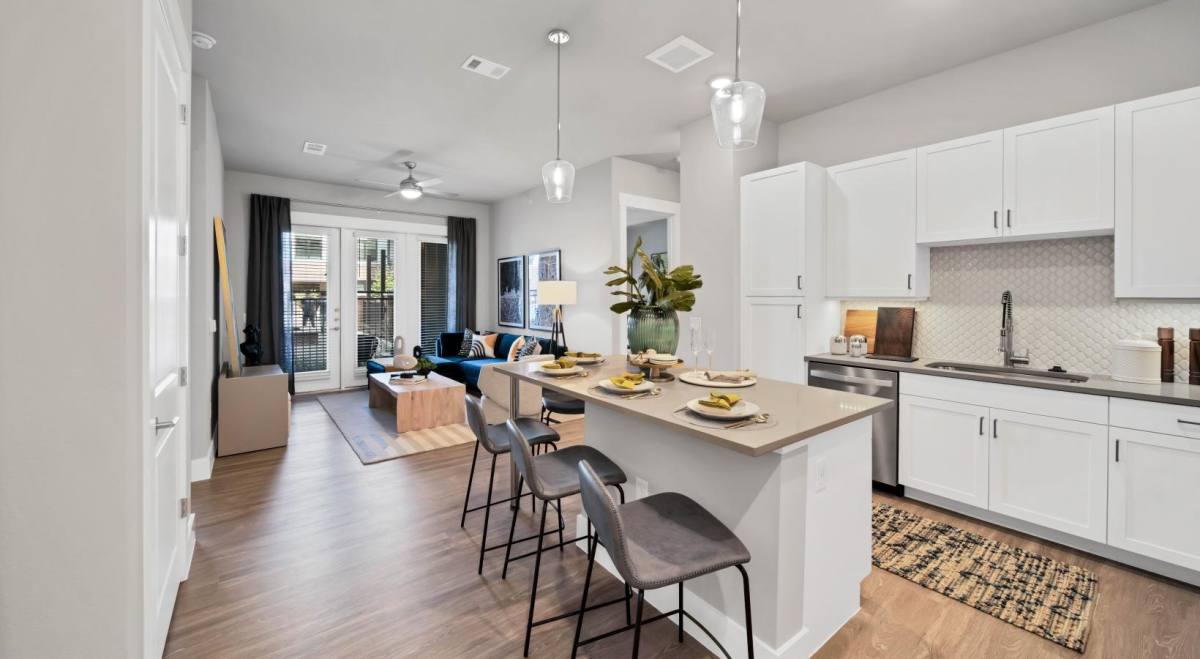 Apartment for rent at 2000 Taylor St #TRHS2, Houston, TX 77007