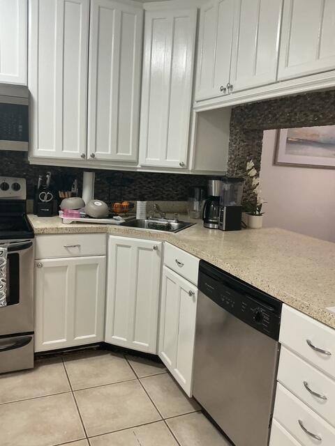Apartment for rent at 203 Foxtail Dr #203A1, West Palm Beach, FL 33415