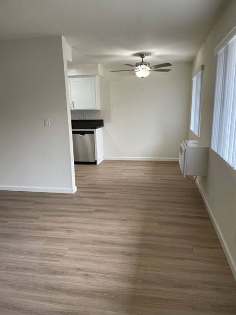 Apartment for rent at 7714 Newlin Ave, Whittier, CA 90602