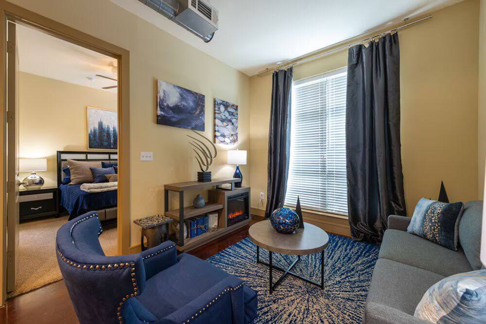 Apartment for rent at 2660 Augusta Dr #TAUG, Houston, TX 77057
