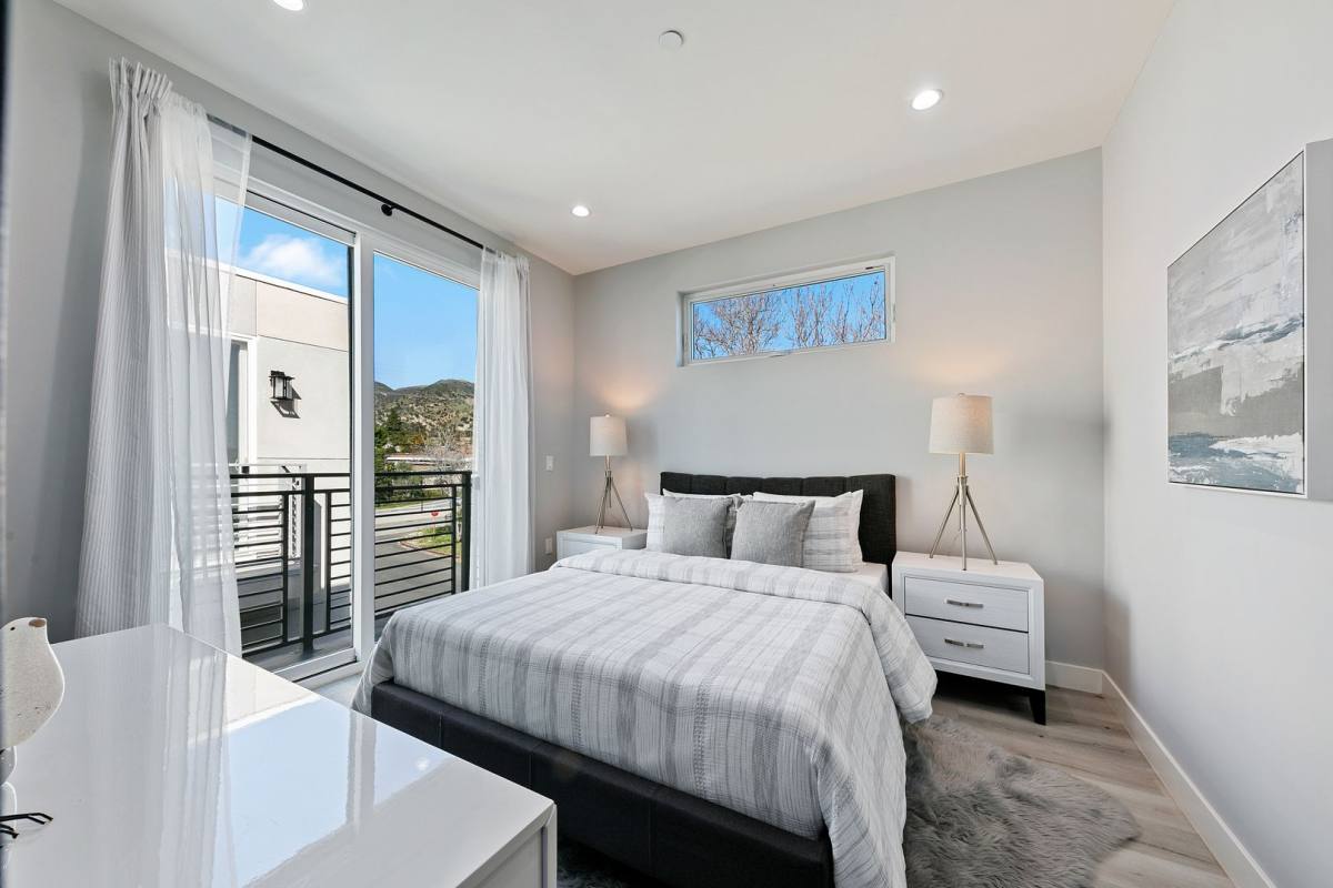 Townhouse for rent at 13615 N Fellows Ave, Sylmar, CA 91342