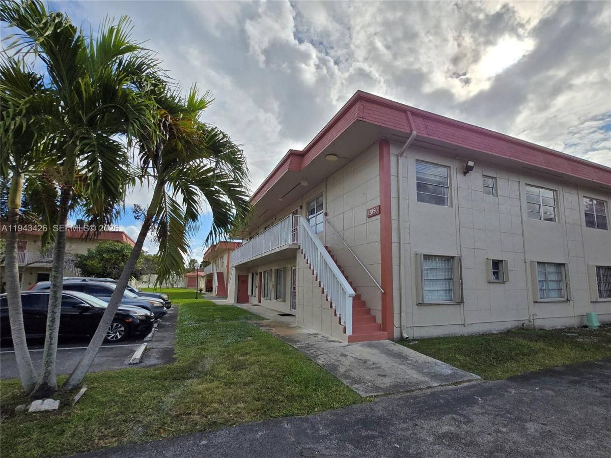 Condo for rent at 12850 SW 43rd Dr #12850250B, Miami, FL 33175