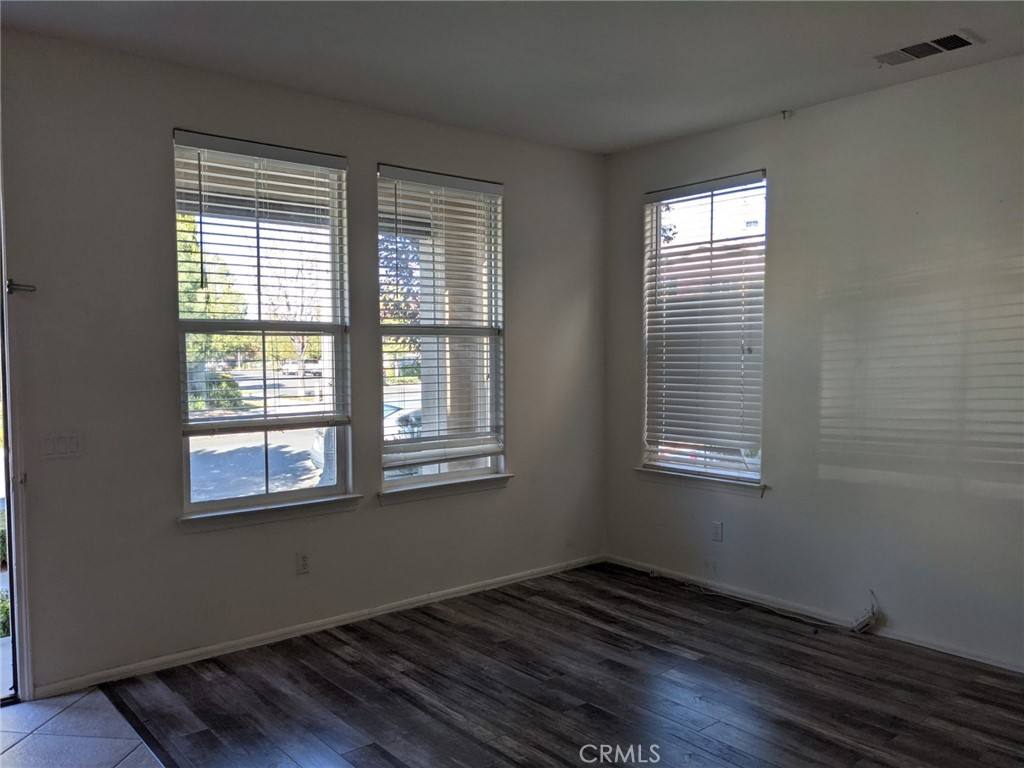 Apartment for rent at 40200 Bellevue Dr, Temecula, CA 92591