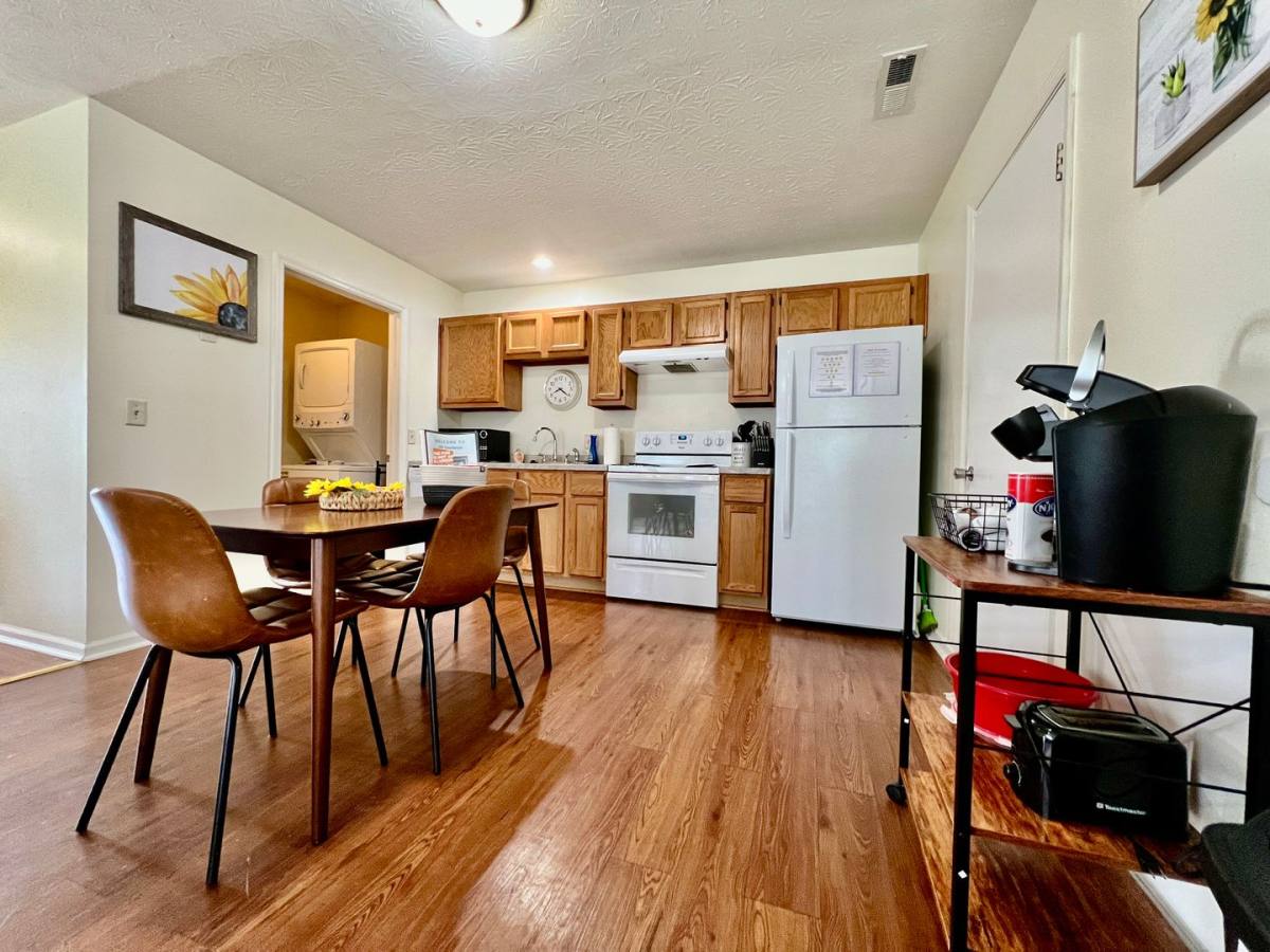 House for rent at 105 Overbrook Dr, Monroe, OH 45050
