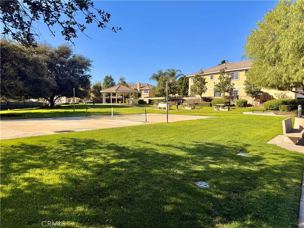 Apartment for rent at 9595 Shadowgrove Dr, Rancho Cucamonga, CA 91730