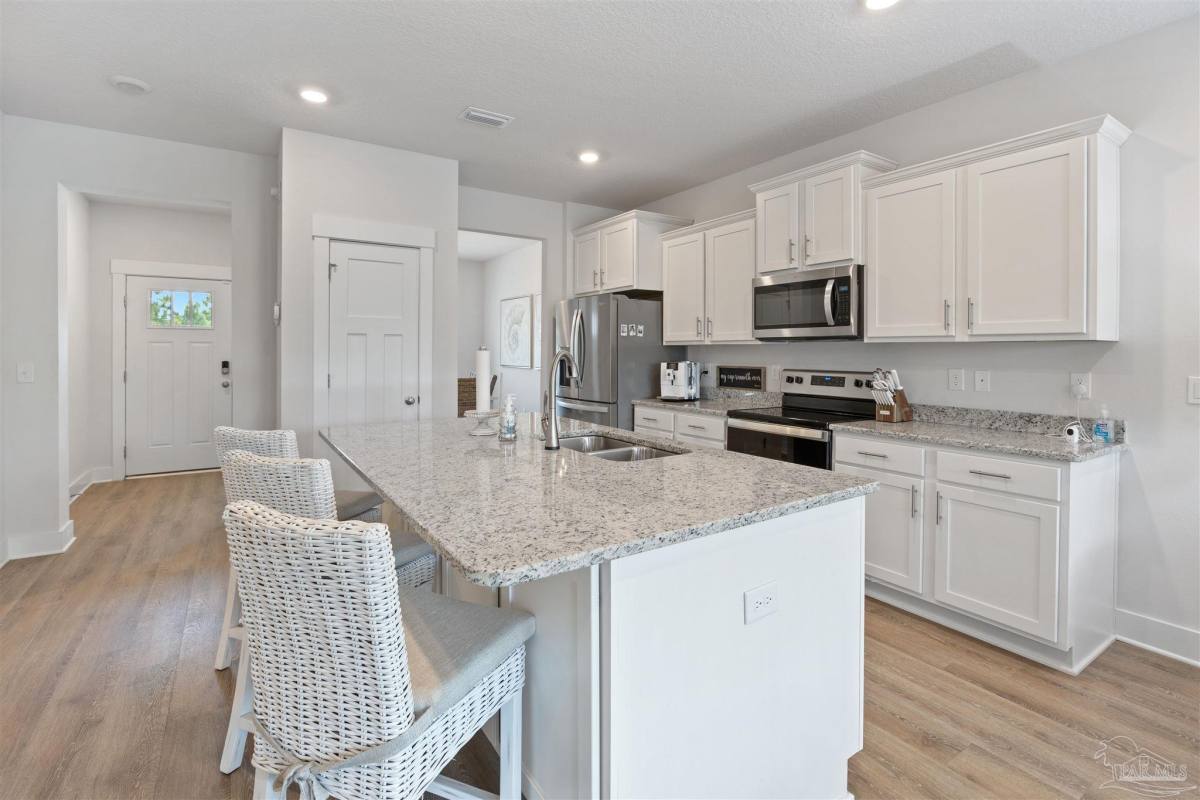 Apartment for rent at 14354 Gardenglen Dr, Pensacola, FL 32507