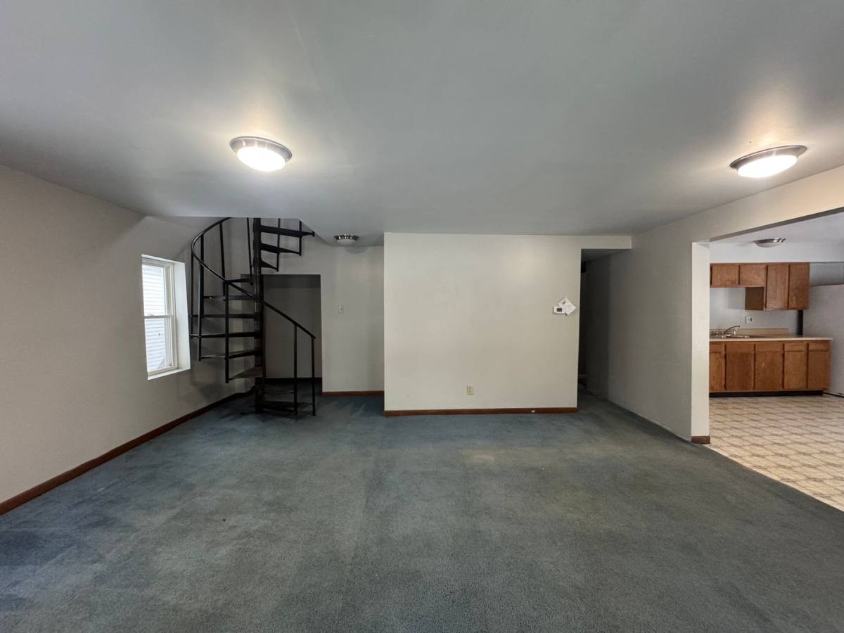 House for rent at 207 E Oak St, Carbondale, IL 62901