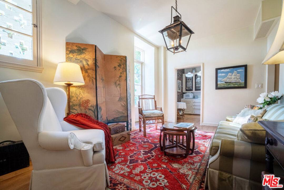 Apartment for rent at 1416 Havenhurst Dr #1416GF, Los Angeles, CA 90046