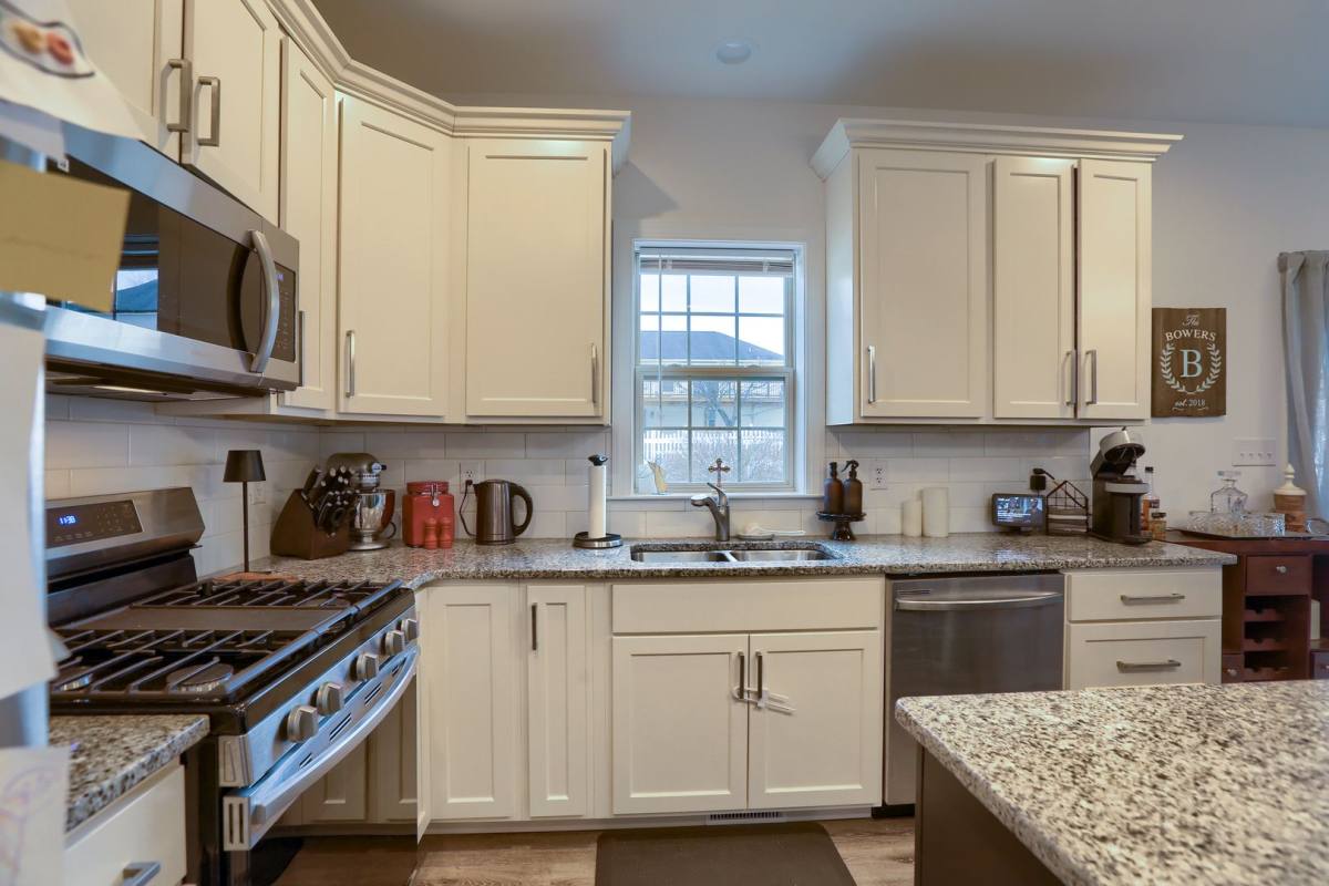 House for rent at 115 Crest View, Carlisle, PA 17013
