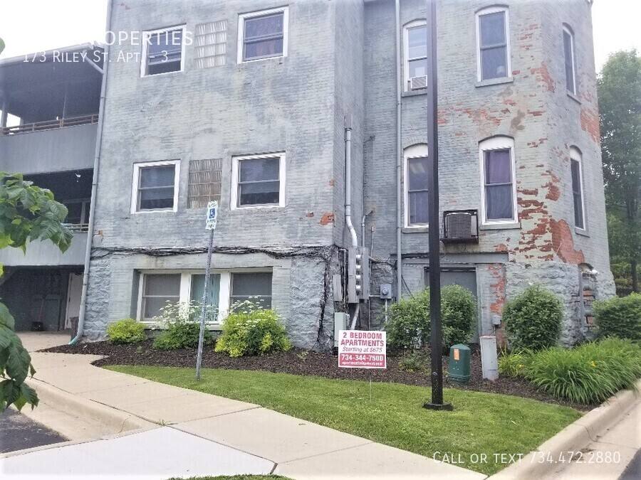 Apartment for rent at 173 Riley St #3, Dundee, MI 48131