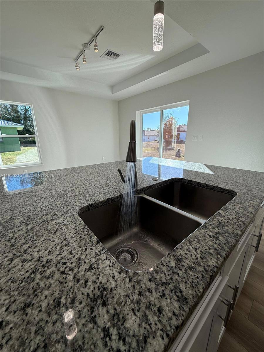 Apartment for rent at 4103 Loretto Ave, Sebring, FL 33872
