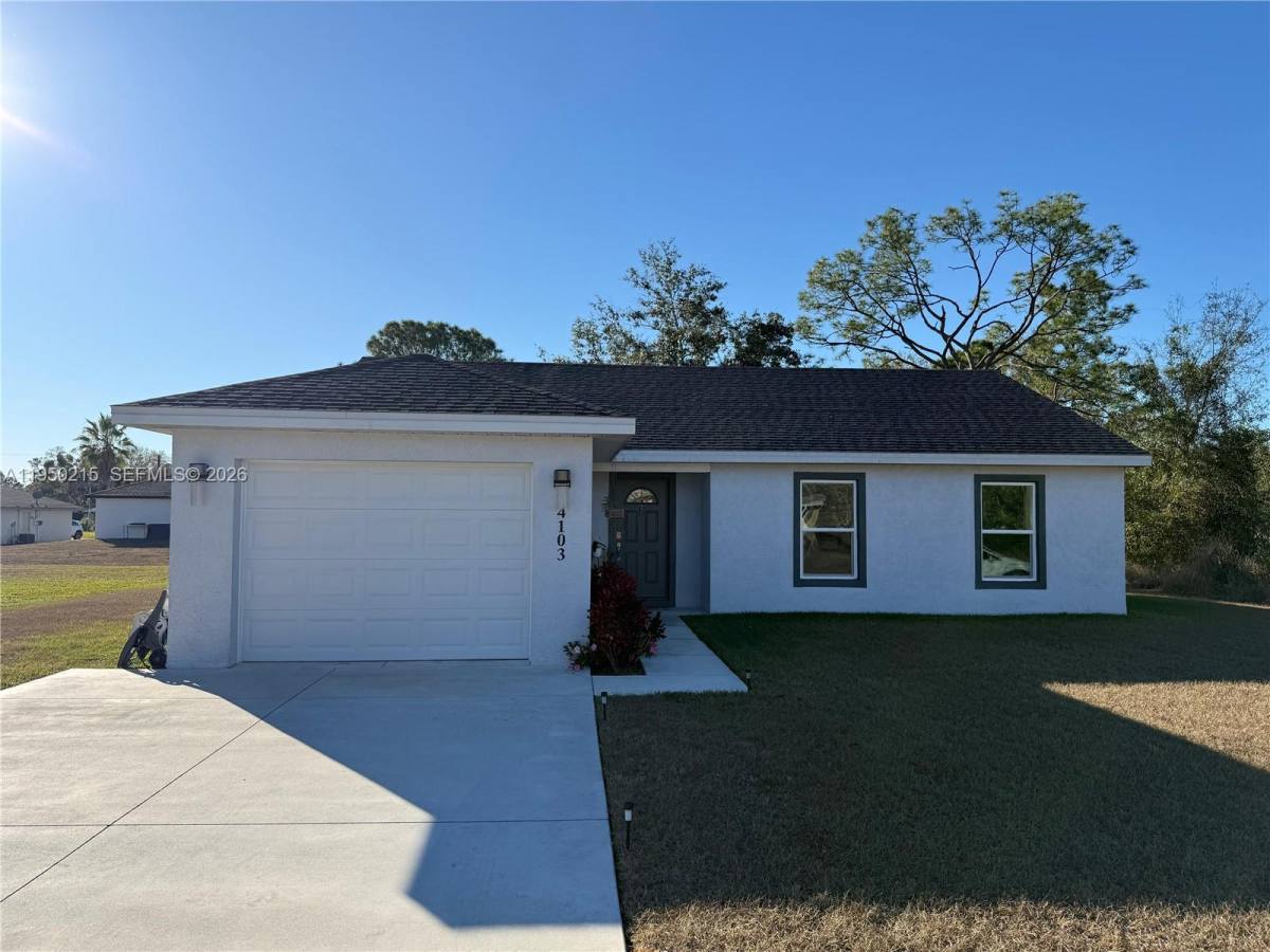 Apartment for rent at 4103 Loretto Ave, Sebring, FL 33872