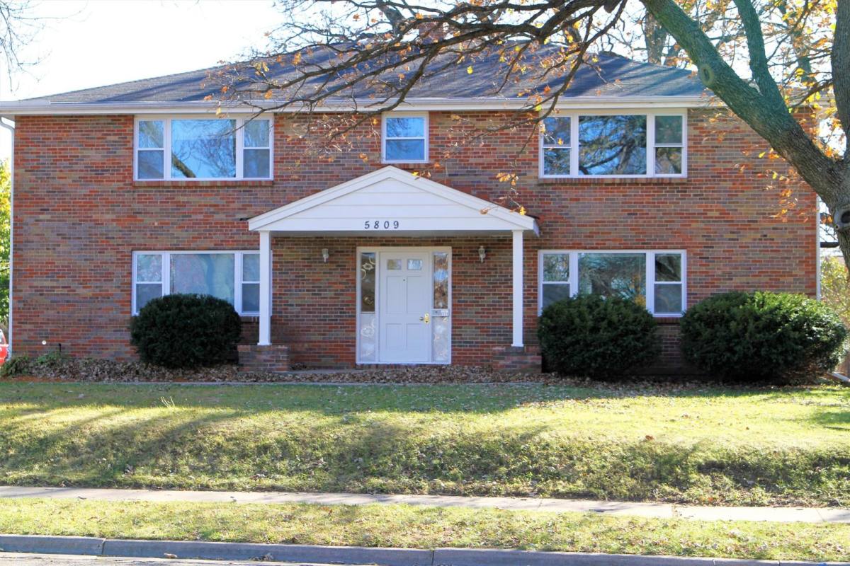 Apartment for rent at 5809 Raymond Rd, Madison, WI 53711