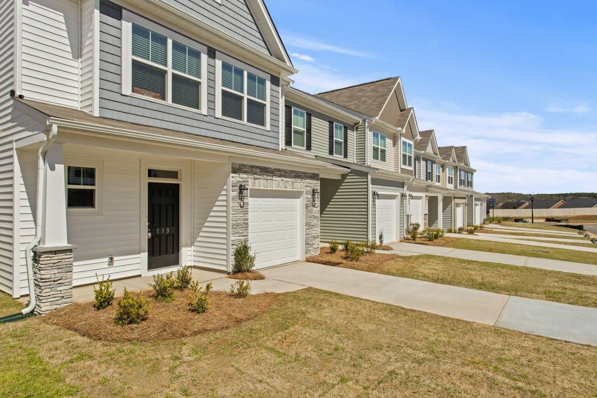 Townhouse for rent at 128 Arbor Trail, Piedmont, SC 29673