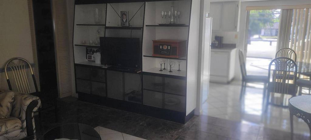 Condo for rent at 320 SW 1st St #320D 6, Pompano Beach, FL 33060