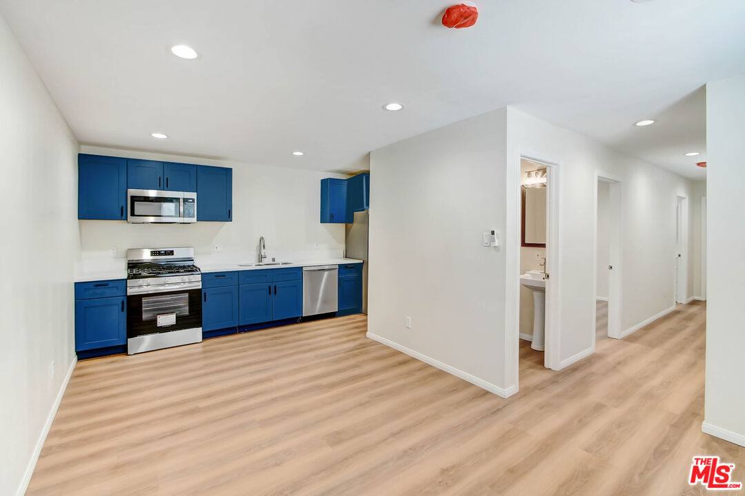 Apartment for rent at 613 Pico St #613, San Fernando, CA 91340
