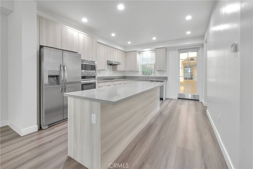 Apartment for rent at 501 W Foothill Blvd #107, Claremont, CA 91711
