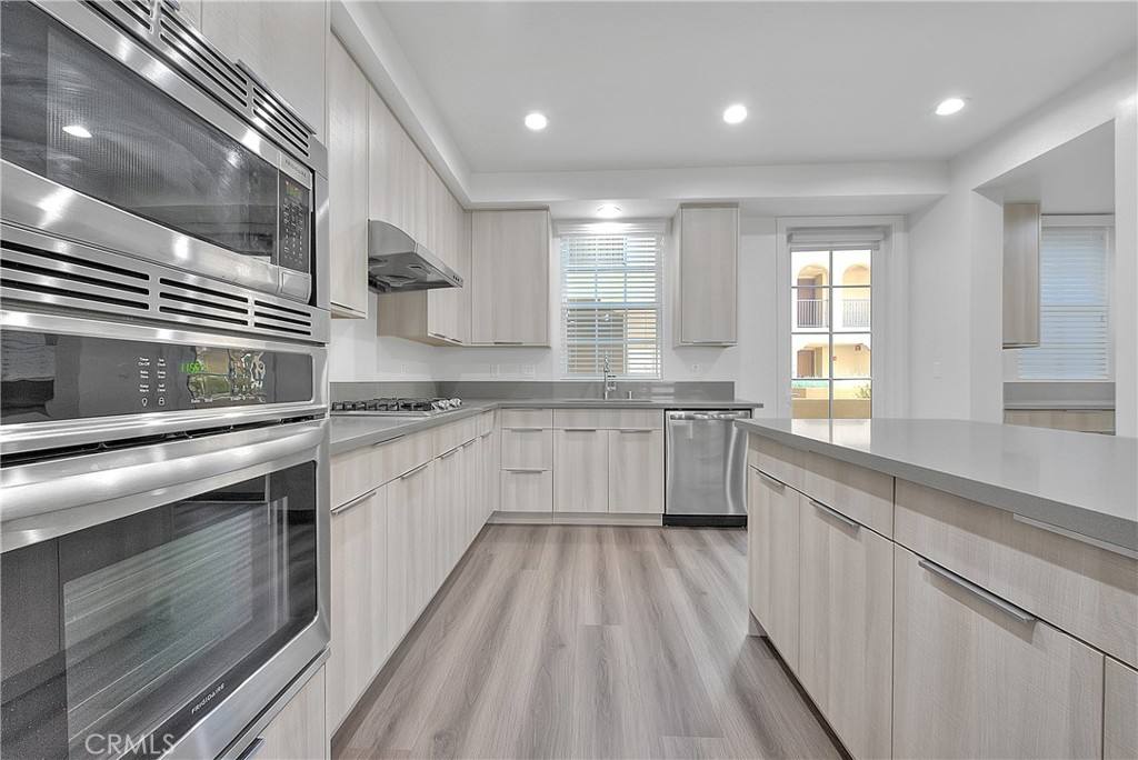 Apartment for rent at 501 W Foothill Blvd #107, Claremont, CA 91711