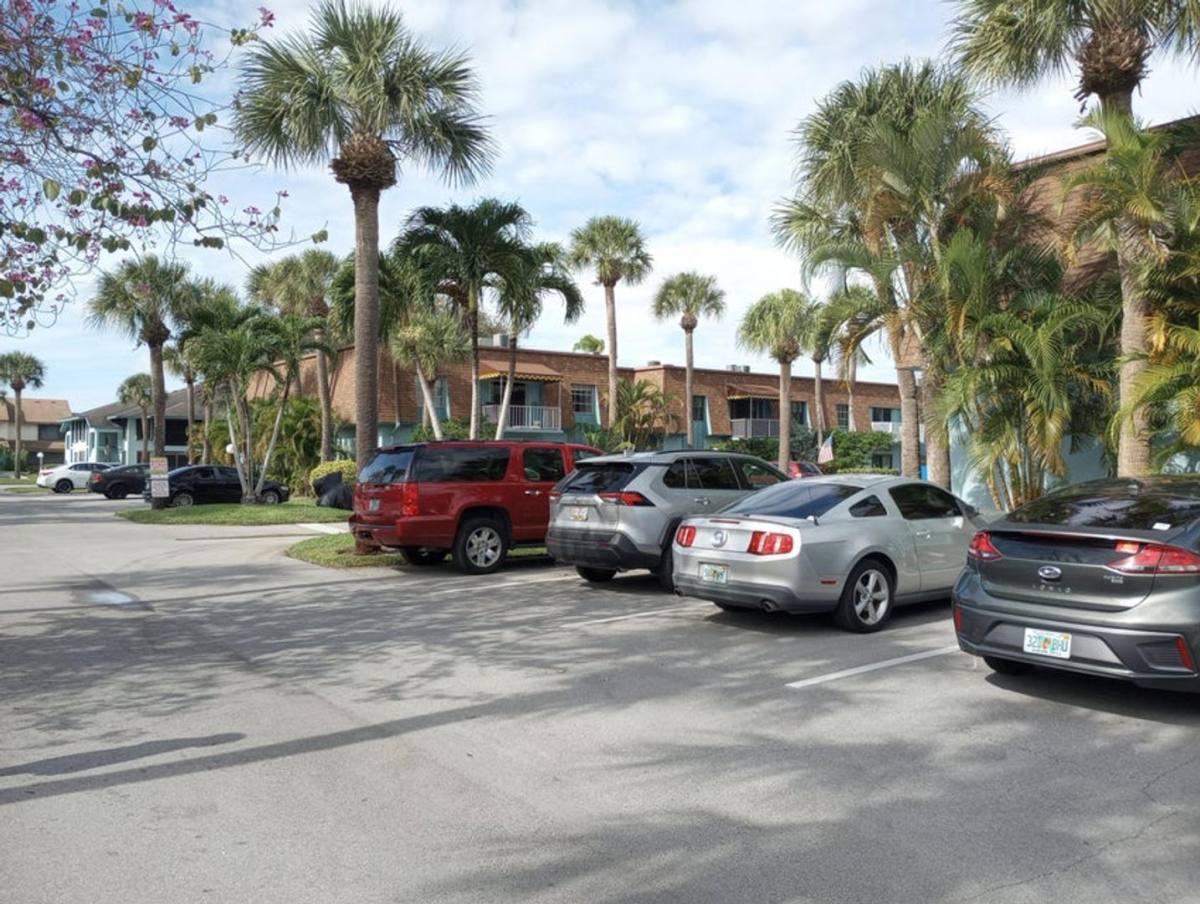Condo for rent at 950 S Kanner Highway A21, Stuart, FL 34994