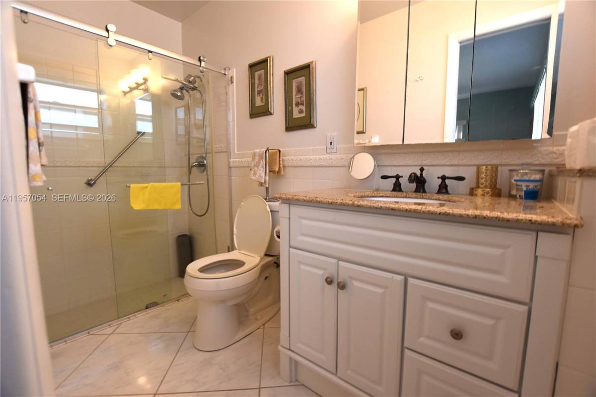 Apartment for rent at 2750 Emory Dr W #2750H, West Palm Beach, FL 33415