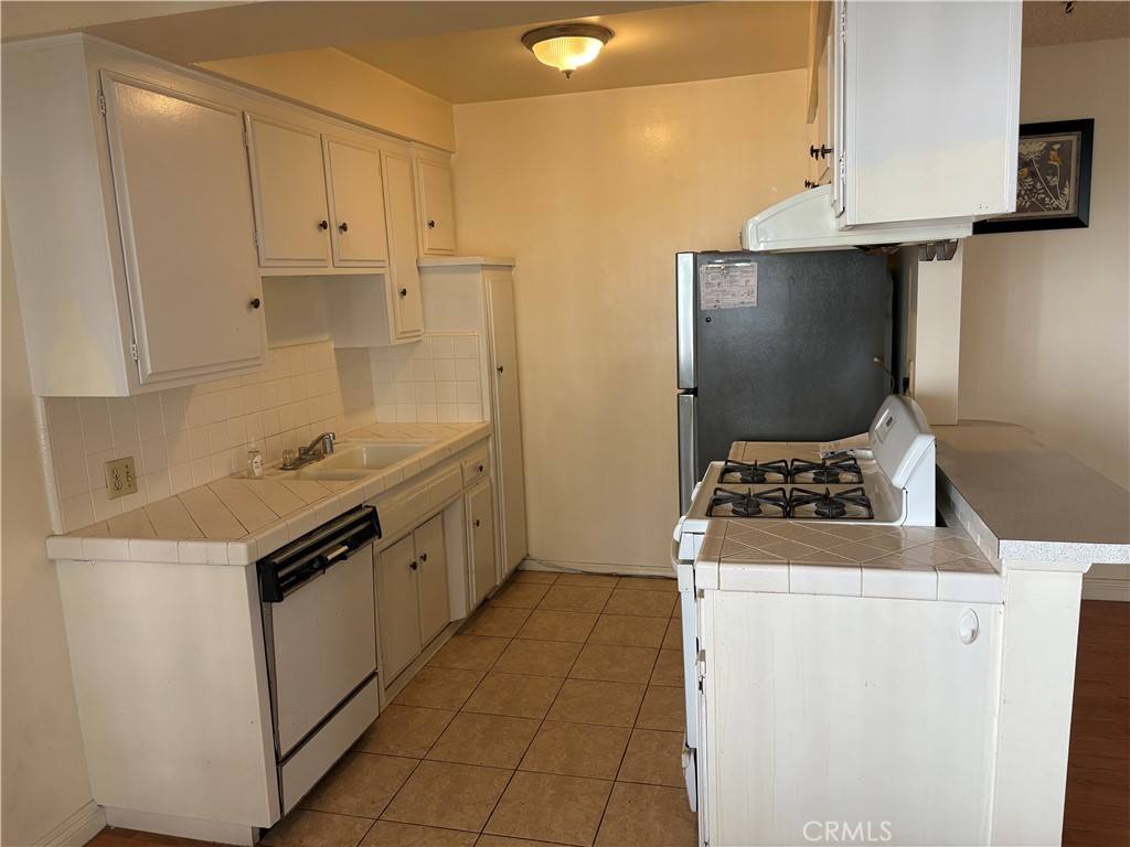 Apartment for rent at 415 N 3rd St #415F, Alhambra, CA 91801