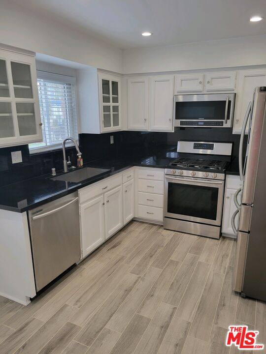 Townhouse for rent at 1250 S Corning St #2, Los Angeles, CA 90035