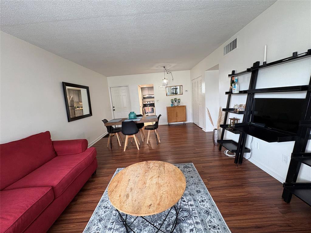Apartment for rent at 101 SE 6th Ave #101-2, Pompano Beach, FL 33060
