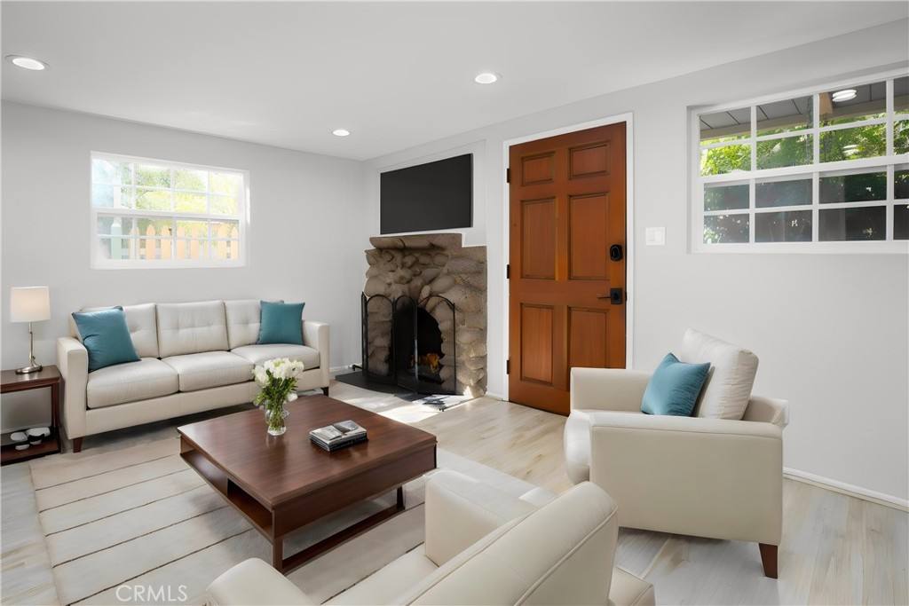 Apartment for rent at 487 Sturtevant Dr #487, Sierra Madre, CA 91024