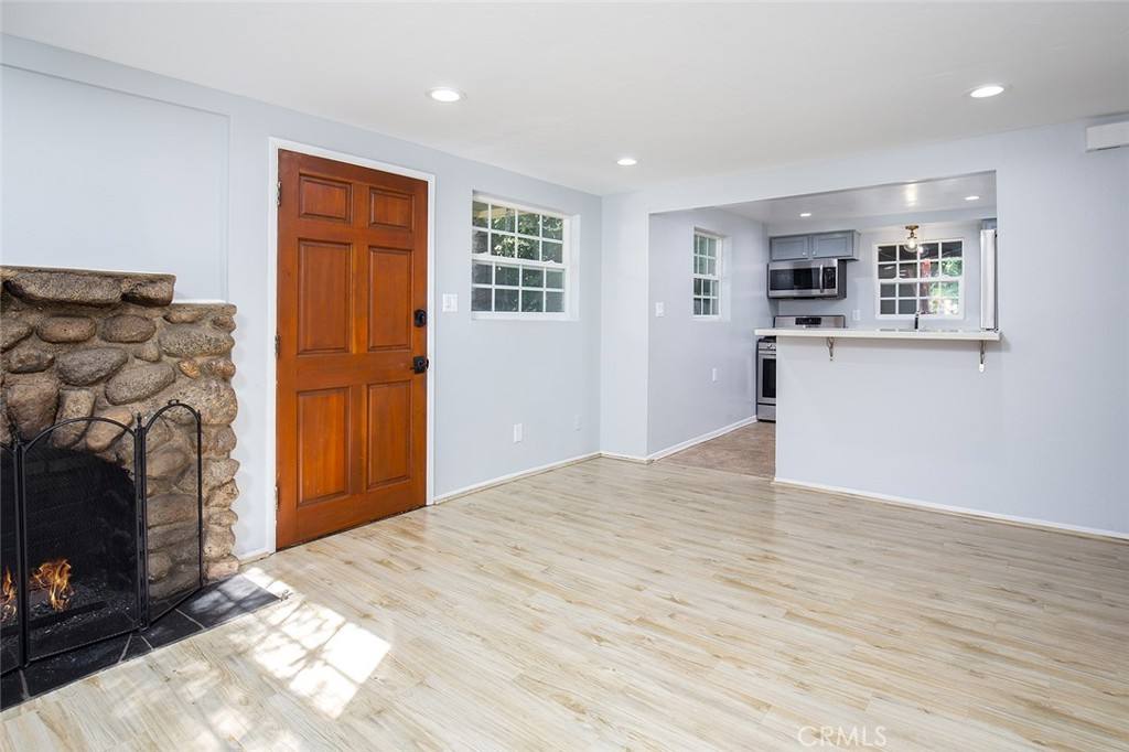 Apartment for rent at 487 Sturtevant Dr #487, Sierra Madre, CA 91024